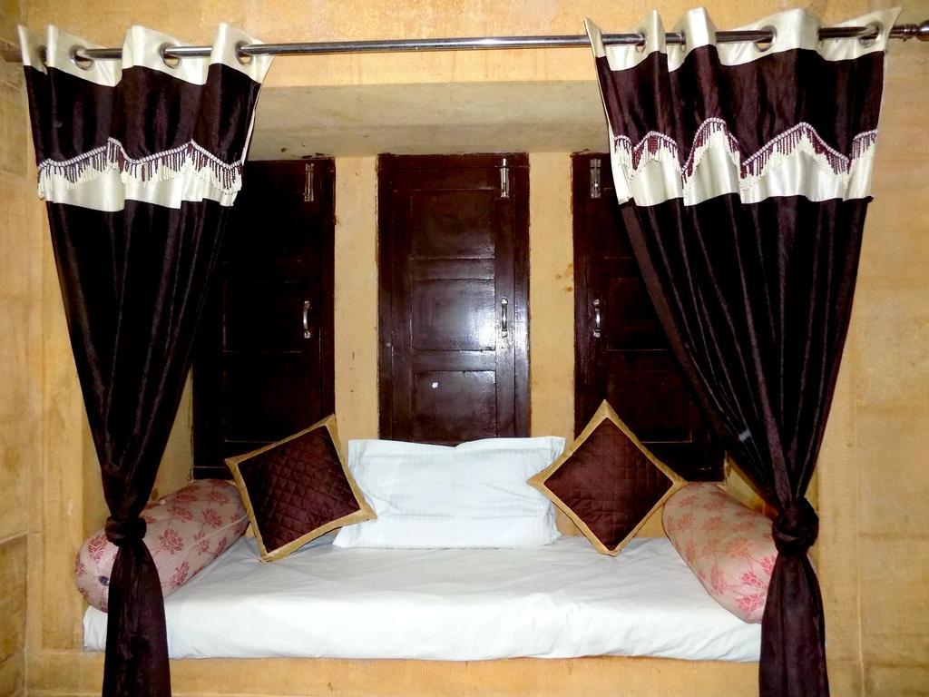 Hotel Fotiya Джайсалмер Экстерьер фото